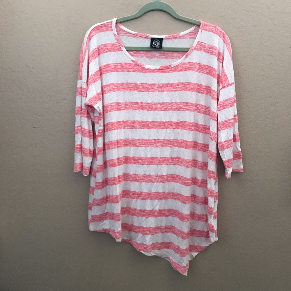 ❤️‍🔥 $5 ❤️‍🔥 or 3 /$12 ❤️‍🔥 Striped 3/4 Length Top - M
